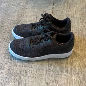 Nike Air Force 1 FlyKnit